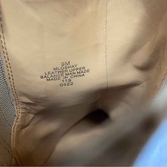 Marc Fisher Oshay Tan / Light Brown Suede Bootie 9M - Picture 11 of 14